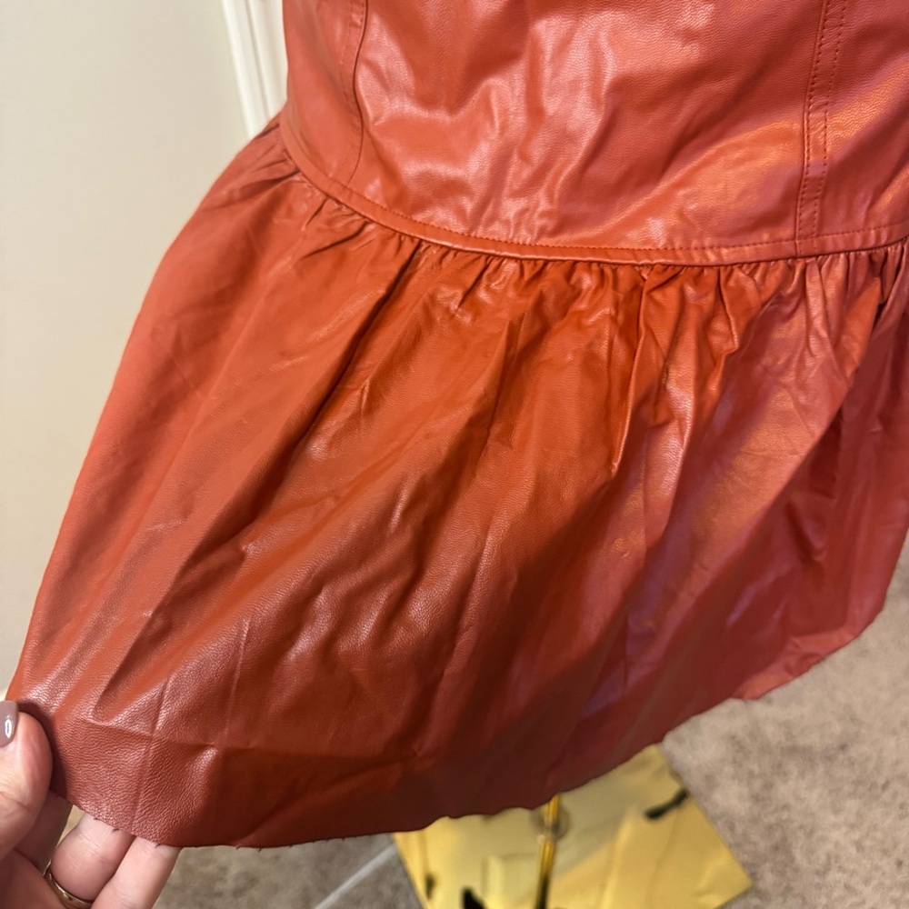 Easel Lux Faux Leather Fitted & Flared Pleated Skirt Side Zip Closure - Picture 3 of 8